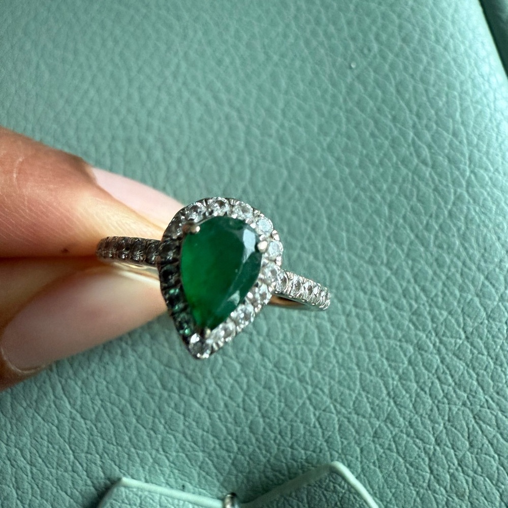 18K Solid Gold Pear Cut Emerald and Halo Diamonds  Teardrop Ring